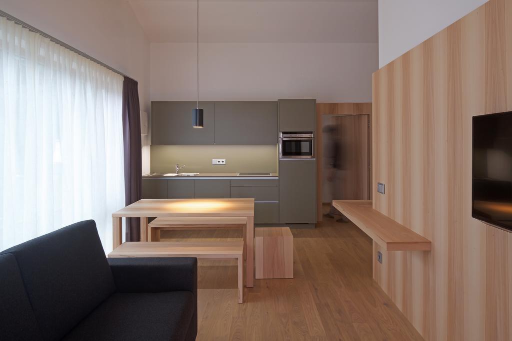 أورتيسايْ Residence Larciunei الغرفة الصورة