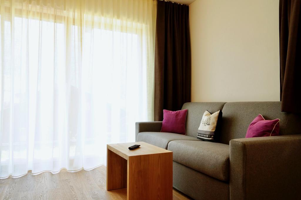 أورتيسايْ Residence Larciunei المظهر الخارجي الصورة